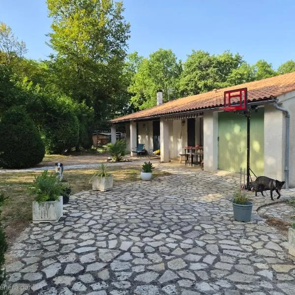 Maison nature, hotell i Mazeray
