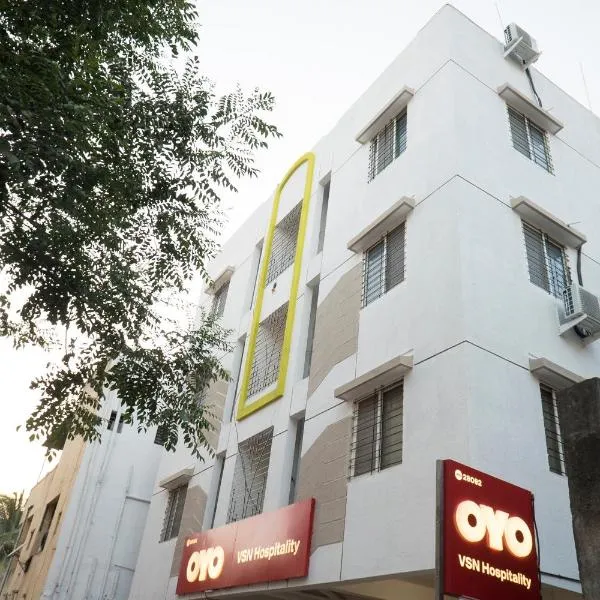 Hotel O RVC Hospitality Near Pune Airport, מלון בKharadi