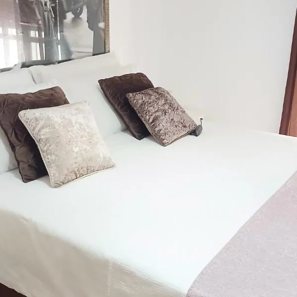 "Da Zia House Comfort e Relax vicino a Torino", hotel em Brandizzo