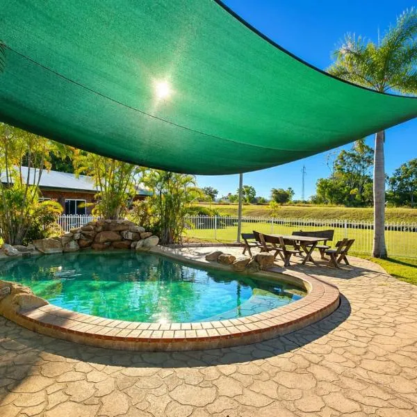 Heritage Lodge Motel, khách sạn ở Charters Towers