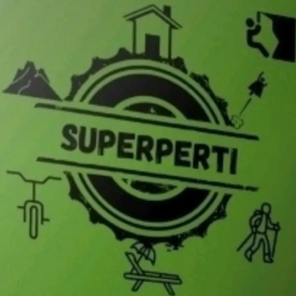 Superperti - appartamento 1, Hotel in Finale Ligure