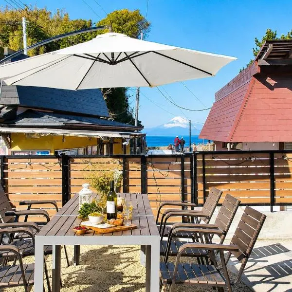 城ヶ島 浦ノ間邸 デザイナーズ古民家サウナヴィラ 富士山ビューBBqテラス付 – hotel w mieście Miura