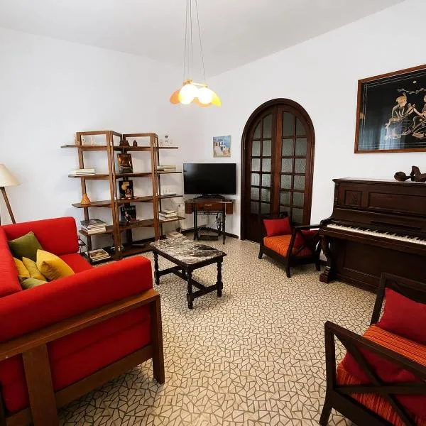 Appartement Punique de Charme au Cœur de Carthage, מלון בSalambôo