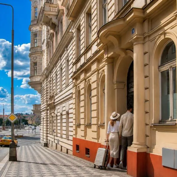 Riverside Palace Apartments, отель в Праге