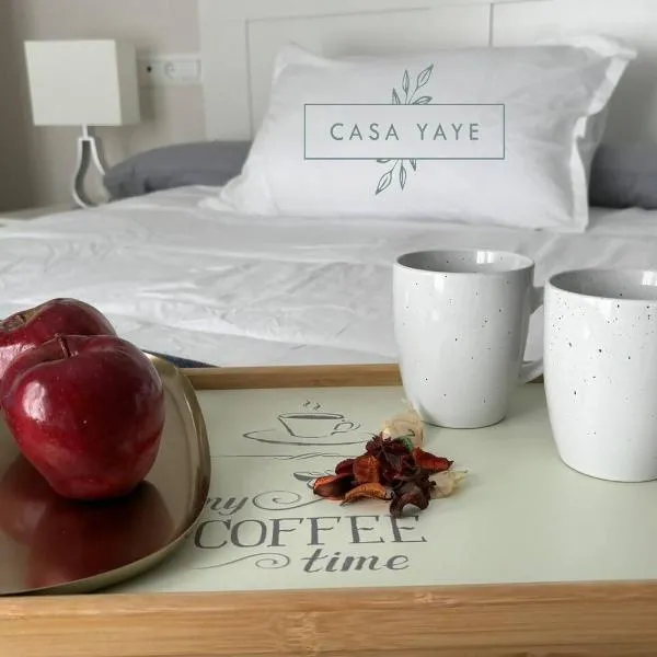 Casa Yaye Centro Écija, hotel in Écija