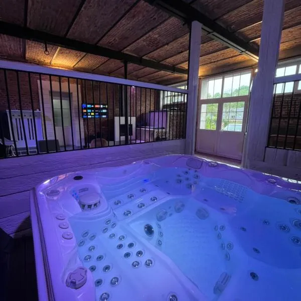 Le Gîte des Ecuries SPA, Domaine de Foreste, hotel a Foreste