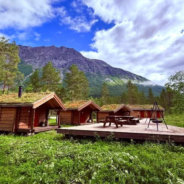 Camp Dronningkrona、Ålvundeidのホテル