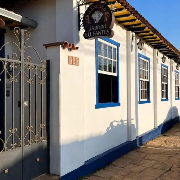 Pousada Jardim dos Elefantes، فندق في كاستاس ألتاس