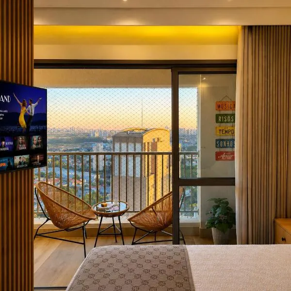 GRU SKY Studio, Novo, Alto Padrão, Self Check-in, Rooftop, a 10 minutos do aeroporto, hotel en Guarulhos