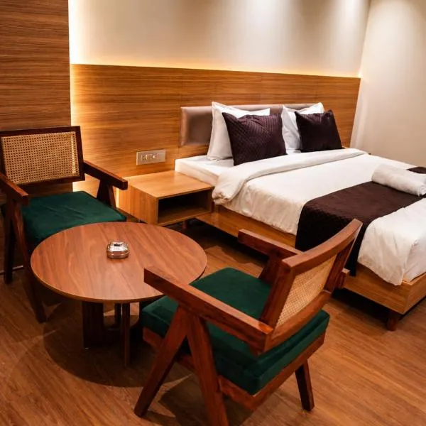 Aristo Grand by Aura Homes Near Sector 54 Chowk Metro Golf Course Road Gurgaon: Gurgaon şehrinde bir otel