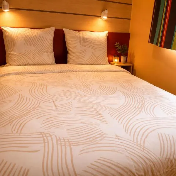 chez regis et jennifer Mobile home 6 personnes il es chauffer climatisé, proche Europa-Park et Rulantica、Boofzheimのホテル