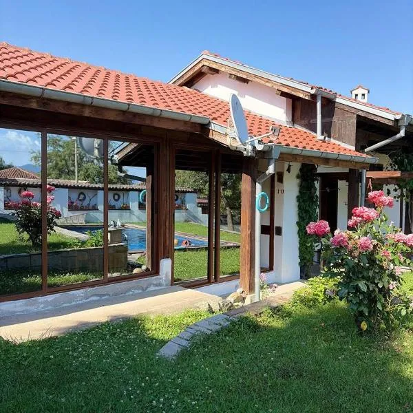 Nadejda Guest House in Tyzha, hotel u gradu 'Tŭzha'