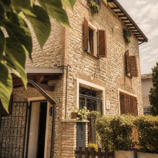 Viesnīca Casa Due Marie Boutique stay near Modena & Maranello pilsētā Marano sul Panaro