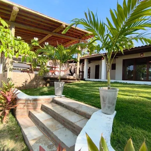 Villa Tarifa Suites, hotel in Amontada