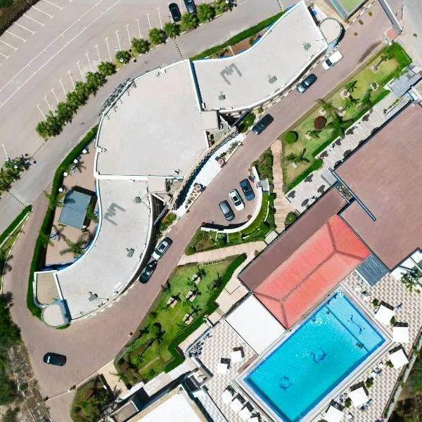 Mira Palace Hotel, hotel u gradu 'Al-Hoceima'