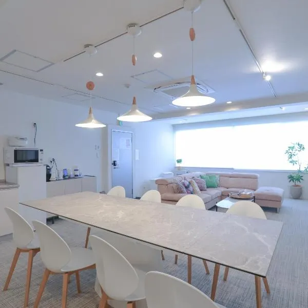 INOVE VILLA OSAKA -Up to 14 Guests , 7 Double Beds , Easy Access to Umeda , USJ , Kyoto ーPerfect for Families & Groupsー, hotel v Osaki