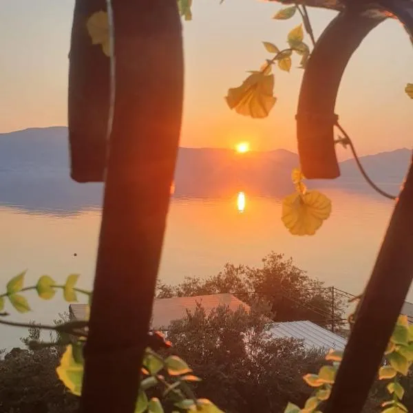 Apartments Viva Ciovo, ξενοδοχείο σε Slatine