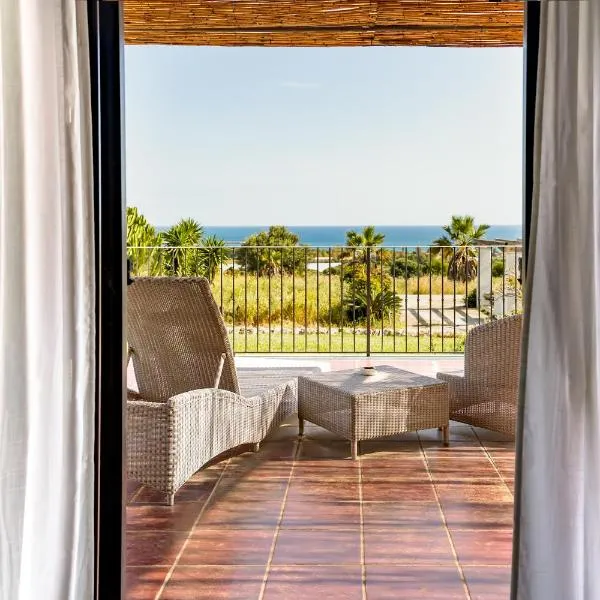 Hotel Resort La Rosa Dei Venti، فندق في بورتوبالو