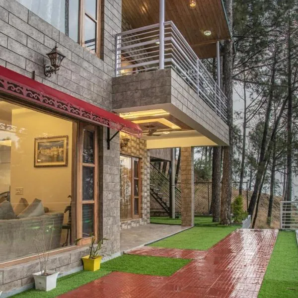 The Mahalaxmi Villa l Jacuzzi I Pet friendly & 3 Bedroom Serviced Villa I Open Air Lawn I Bonfire Available I Kasauli By Exotic Stays, ξενοδοχείο σε Kasauli