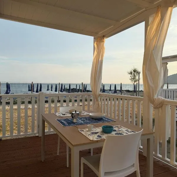 The Beach Camping Village, hotel a Marina di Carrara