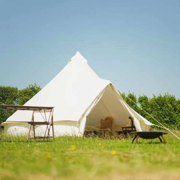 Devon Belltents - Salcombe, hotel in Soar