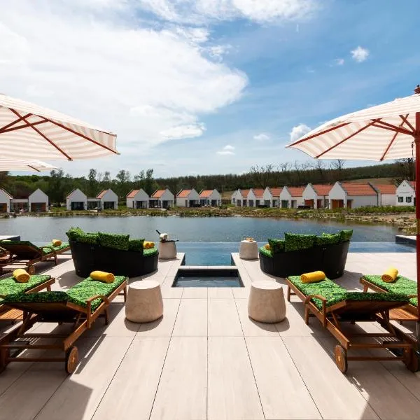 Mythos Resort Domonyvölgy, viešbutis mieste Domony