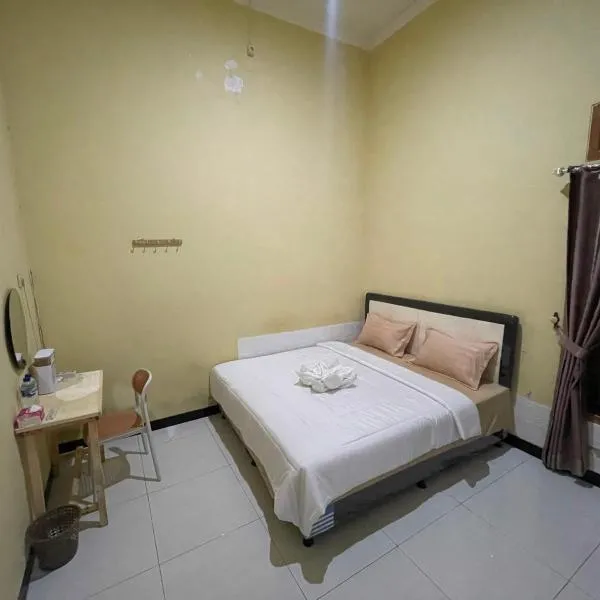 Shelter Ijen tour bed and breakfast, отель в городе Баньюванги