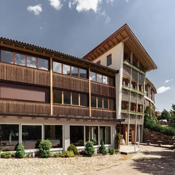 Natur Pur Hotel Unterpichl، فندق في ألتيمو