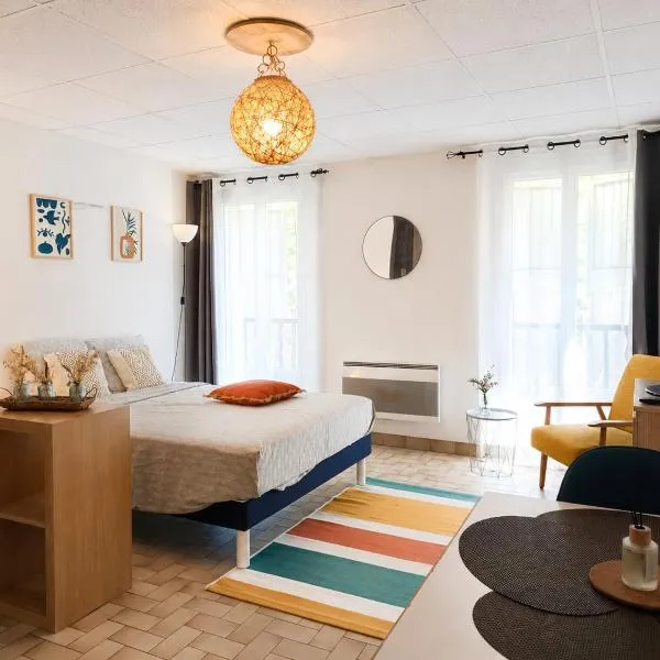 Studio spacieux centre-ville avec ascenseur - Le Bohème, hotell i Digne-Les-Bains