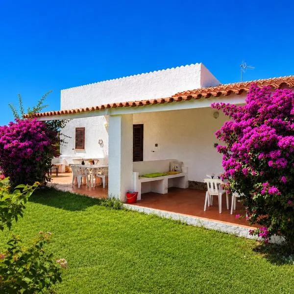 Vermentino - Apartment - 200m from the Beach - Garden - Wi-Fi - AC - BBQ - Parking - Pet Friendly, хотел в Будони