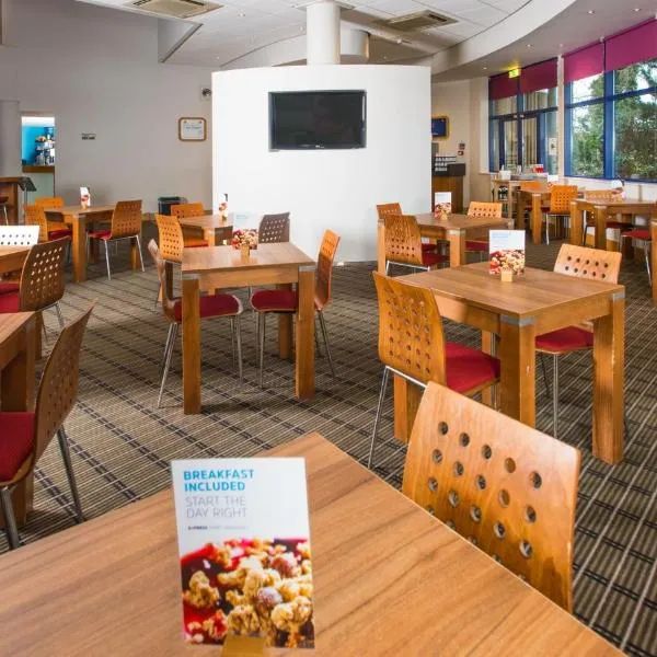 Holiday Inn Express Newport by IHG, hotel v mestu Newport