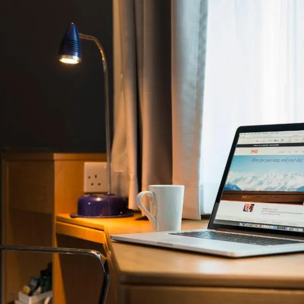 Holiday Inn Express Swindon West by IHG, hotel di Swindon