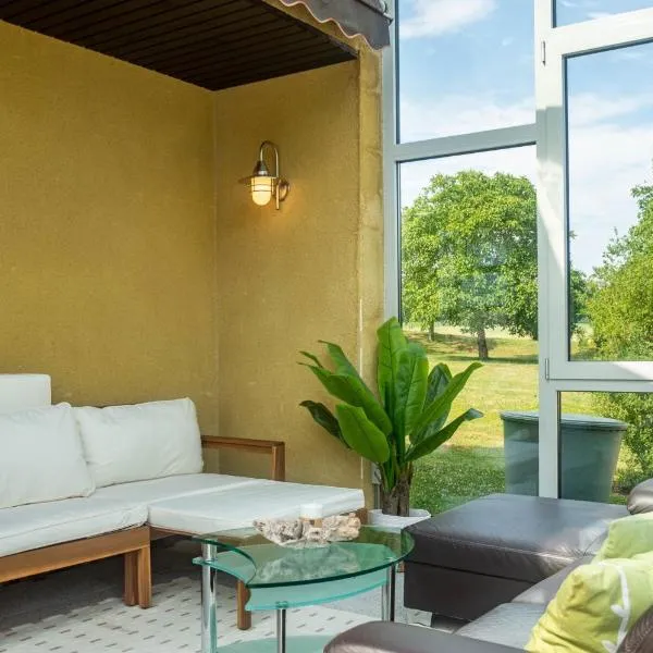 Hesselberg-Oase Ferienhof Hüttner – hotel w mieście Röckingen