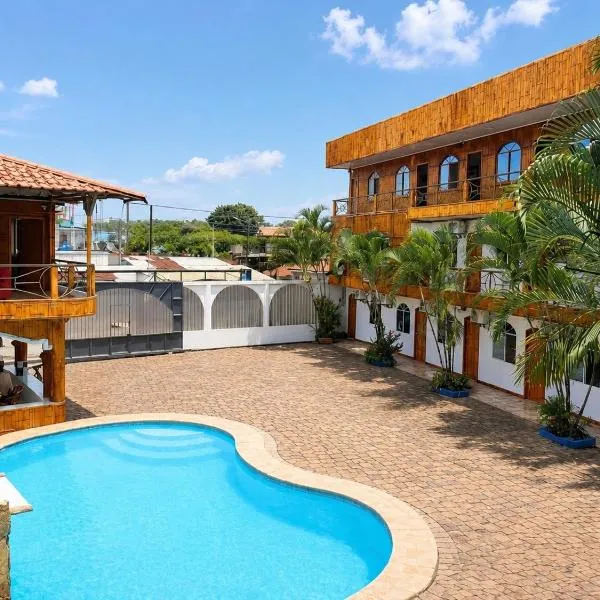 Hotel Pedernales MrRobert、ペデルナレスのホテル
