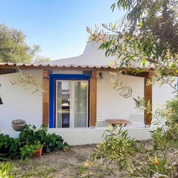 Viesnīca Comfortable Studio in Santiago do Cacém, private pool, 65 m² pilsētā Santjagu du Kasena