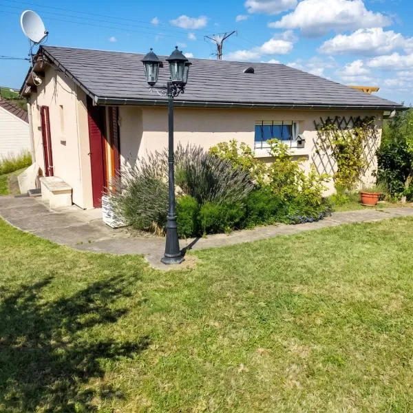 Maison charmante à Saint-Satur avec jardin et terrasse, hotel a Saint-Satur