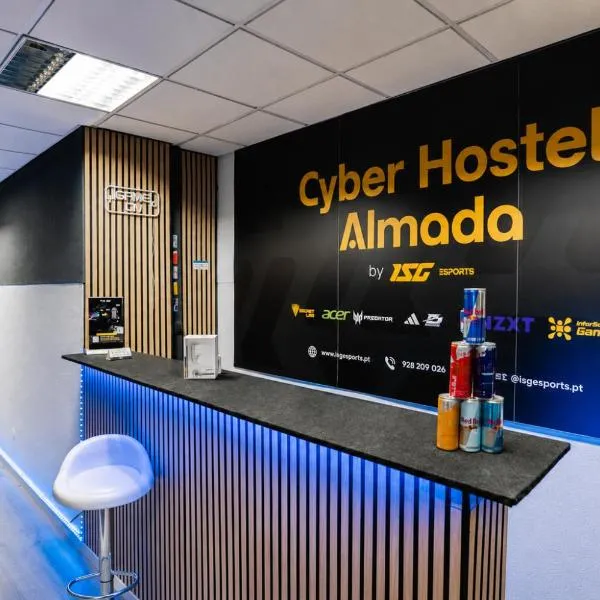 CyberHostel Almada, hotel i Almada