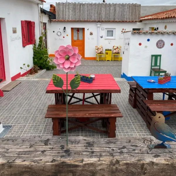 Casal dos Carpinteiros - Carpenters Couple, viešbutis Santa Kruse