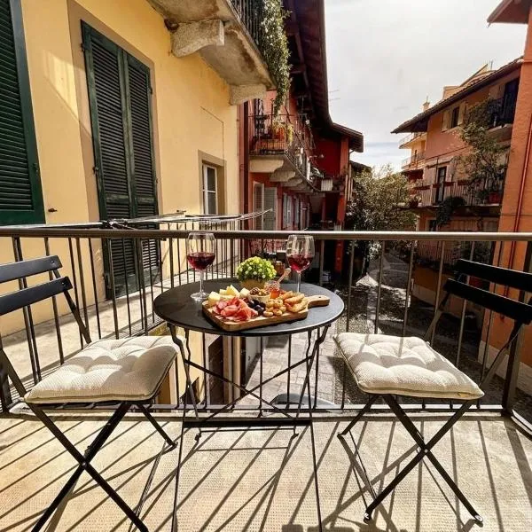 Casa Renoir appartamento a due passi dal lago, отель в Вербании