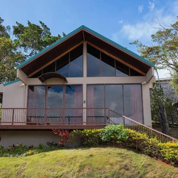 Green Forest Rustic Houses, hotel in Monteverde Costa Rica