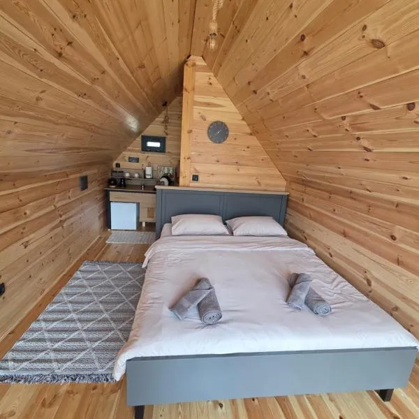 Eagle's View Cabin, hotel di Plav