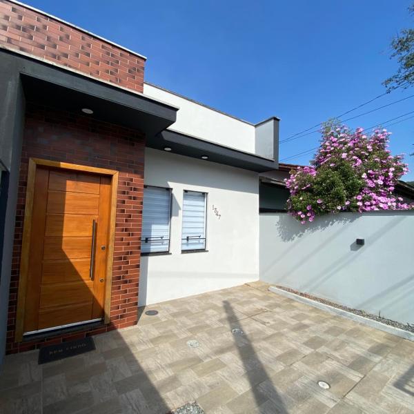Casa térrea ampla, perfeita para a sua hospedagem