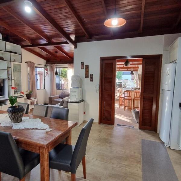 Casa Térrea com piscina, área gourmet com churrasqueira e quartos com ar condicionado - Foto 5