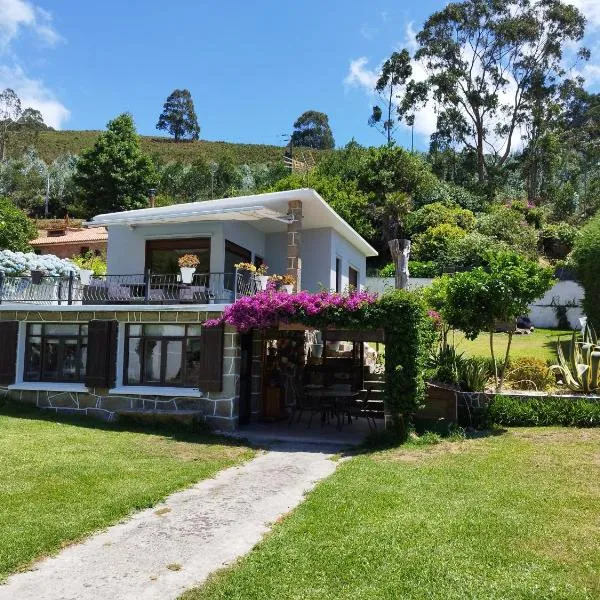 Casa a pié de playa de Cariño Doniños, hotel v destinácii Ferrol