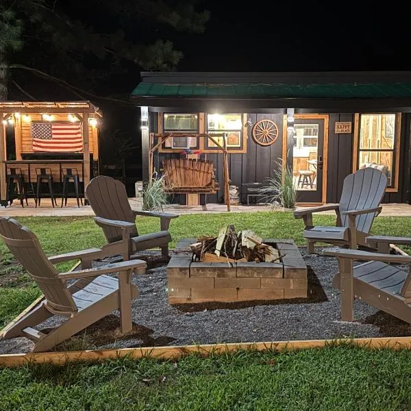 Little Charming Cabin, hotel in Burwell