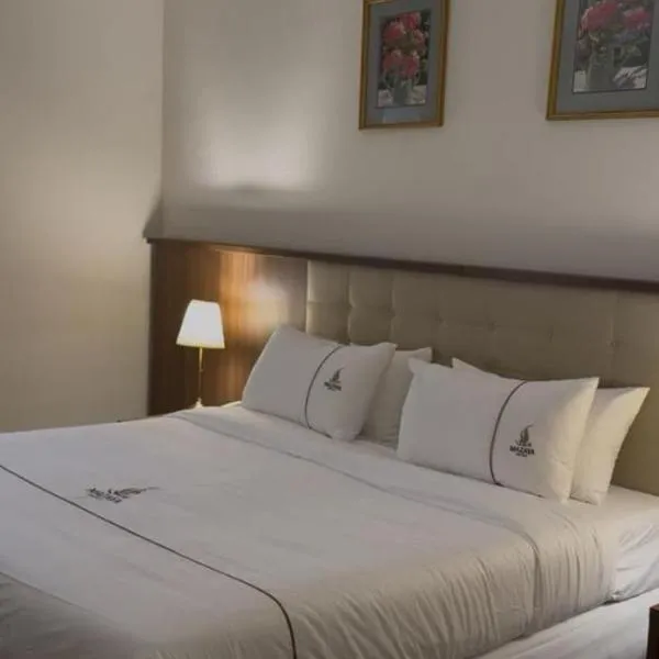 فندق مزايا, hotell i Az Zāhir