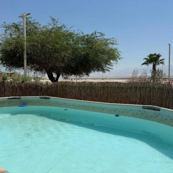 king of The deadsea Crown Collection, hotel di Ein Bokek