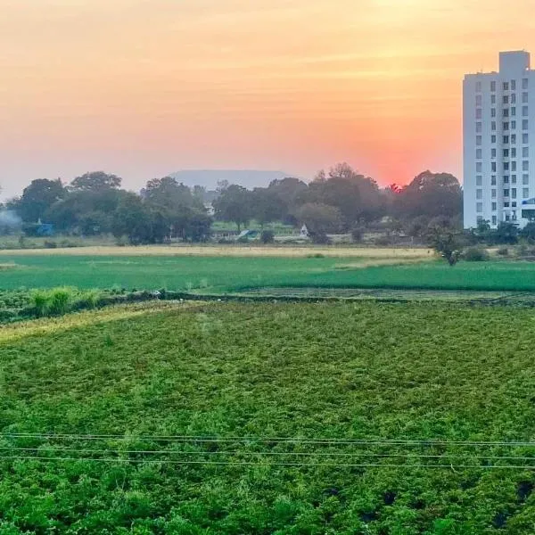Hotel O Rajyog Inn, hotel em Dehu