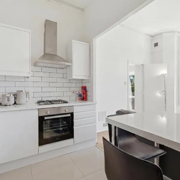 Madeley Oak, hotel en Ealing