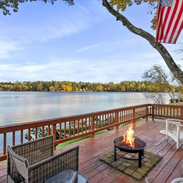 Acton में, होटल Waterfront w/ Prvt Dock & Firepit | Sleeps 8